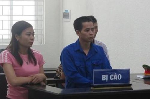 Đôi vợ chồng lĩnh 18 năm tù vì 10.570 bao thuốc lá lậu