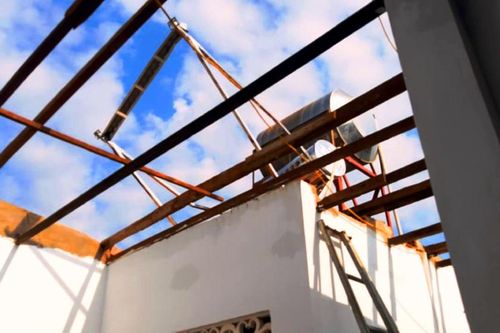 Hàng chục ngôi nhà tốc mái sau cơn mưa lốc kinh hoàng