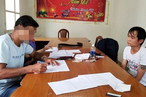 Bắt 'yêu râu xanh' hiếp dâm bé gái 9 tuổi trong nghĩa trang