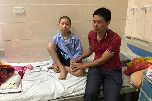 Con ung thư, mẹ đang mang thai bị viêm màng não