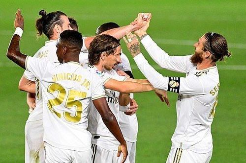 Ramos vẽ siêu phẩm, Real đòi lại ngôi đầu từ tay Barca