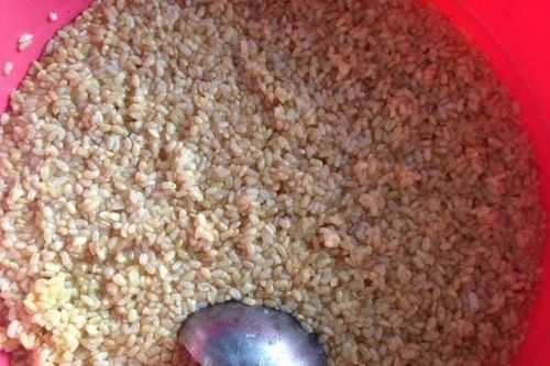 Cơm rượu đuổi sâu bọ, cúng Tết Đoan ngọ sạp chợ bán cả tạ