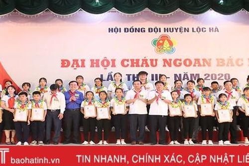 Lộc Hà, Hương Sơn tuyên dương 240 đội viên đạt danh hiệu Cháu ngoan Bác Hồ