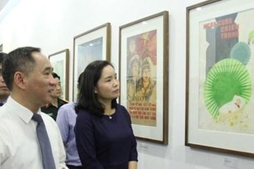 Bảo tàng Mỹ thuật Việt Nam giới thiệu 30 tranh cổ động trong giai đoạn từ 1958 đến 1986
