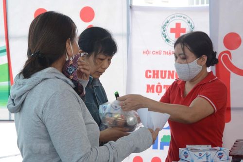 Tiếp nhận hơn 1,4 tỷ đồng hỗ trợ khắc phục hậu quả dịch COVID-19