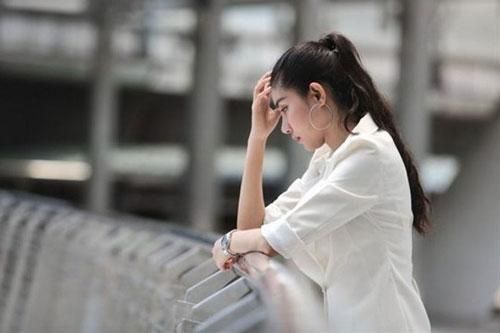Tiếp tục ngã vào tay người đàn ông khác khi chồng tha thứ nhưng không chạm vào người vợ