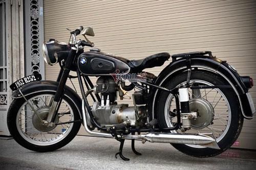 Xe máy cổ BMW R25 66 năm tuổi giá gần 700 triệu ở Hà Nội