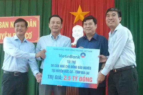 Tài trợ 2,5 tỷ đồng xây nhà ở cho người nghèo