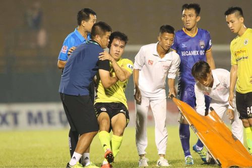 Sao trẻ Hà Nội FC dập dây chằng, nghỉ thi đấu 4 tuần