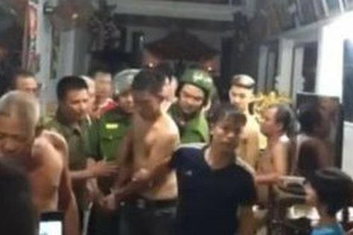 Nam Định: Bắt giữ đối tượng giật dây chuyền của bà cụ 70 tuổi bán trà đá