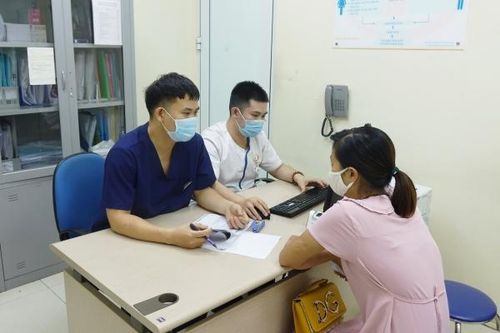 Buồng trứng 'lão hóa' sớm: Nỗi lo của phụ nữ trẻ