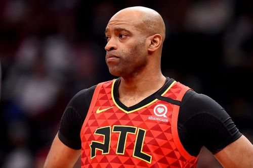 Vince Carter giải nghệ sau 4 thập kỷ thi đấu ở NBA