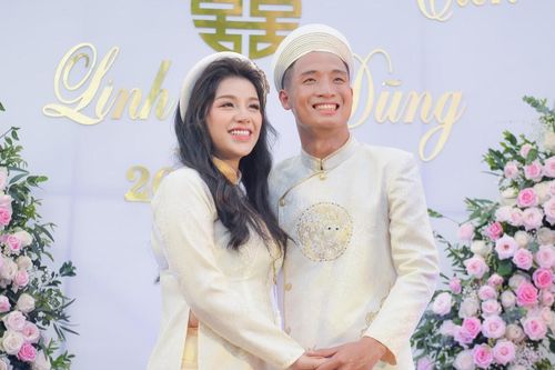 Bùi Tiến Dũng kỷ niệm 1 năm đính hôn, háo hức chờ ngày cưới