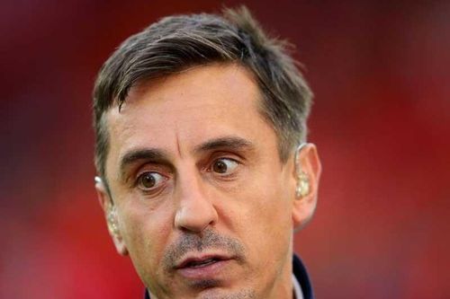 Gary Neville bị truy tìm khi Liverpool vô địch Premier League