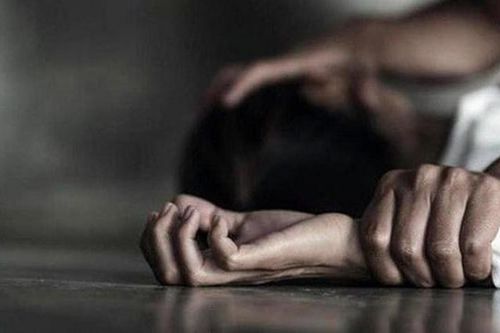 Tin nóng ngày 26/6: Nam thanh niên 7 ngày quan hệ cùng bạn gái tuổi teen
