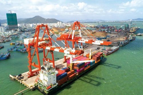 Cảng Quy Nhơn - phát huy lợi thế để vươn tầm khu vực