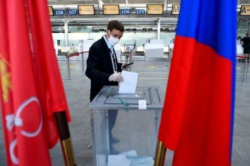 Người Nga bỏ phiếu quyết định số phận chính trị của Tổng thống Putin