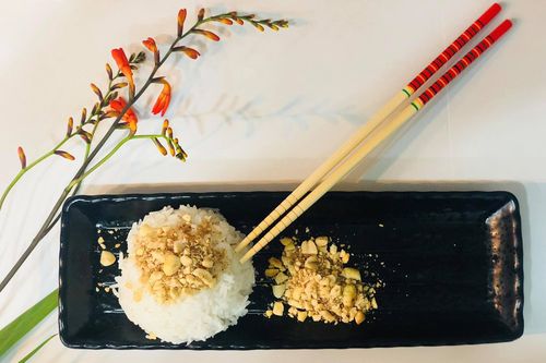 Muối vừng 'nhà nghèo', đồ quê đắt như thịt bò Mỹ