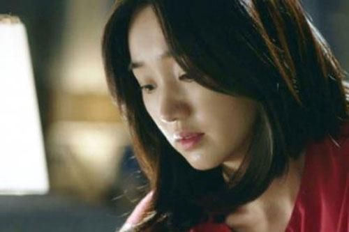 Chị gái chồng liên tục cho tôi 'ăn cháo hành'