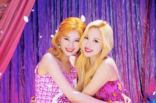 Twice được Knet khen hết lời khi trở lại concept dễ thương
