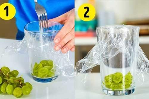 Mẹo hay với màng bọc thực phẩm 'siêu tiện lợi', chắc chắn bạn chưa biết