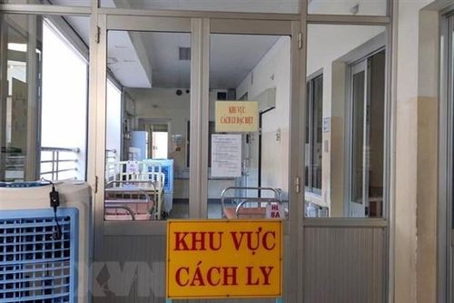 Thêm một trường hợp mắc COVID-19, đã được cách ly ngay sau khi nhập cảnh