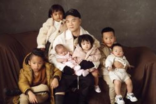 Mẫu nhí, mẫu U70 hứa hẹn bùng nổ ở show thời trang lớn nhất Việt Nam mùa Covid-19
