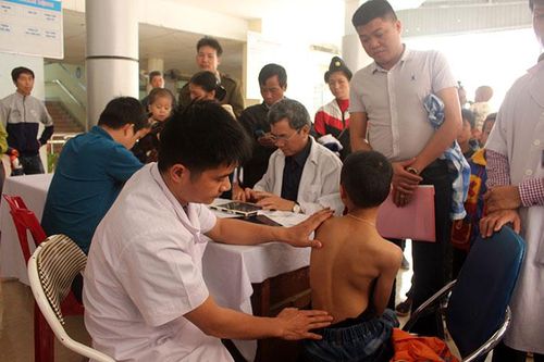 Quan tâm bảo vệ, chăm sóc trẻ em
