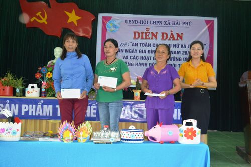 Diễn đàn 'An toàn cho phụ nữ và trẻ em' nhân ngày Gia đình Việt Nam