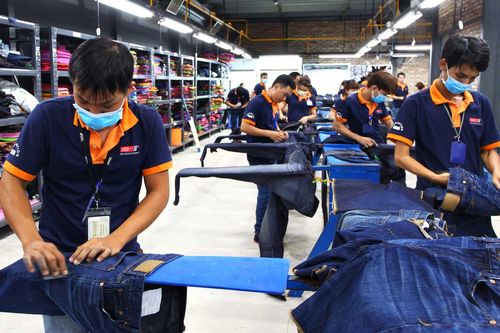 Thúc đẩy liên kết chuỗi: Nhiệm vụ cấp bách với ngành dệt may