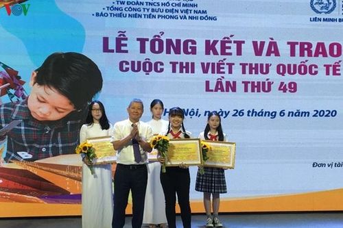 Thư gửi người bán xôi giành giải nhất cuộc thi viết thư UPU lần thứ 49