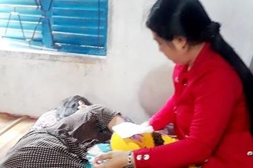 Cụ bà U80 bị bỏ ở nhà hoang đã tử vong