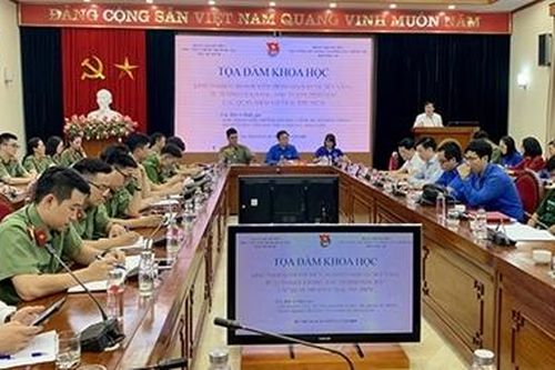 Thanh niên xung kích tham gia bảo vệ nền tảng tư tưởng của Đảng