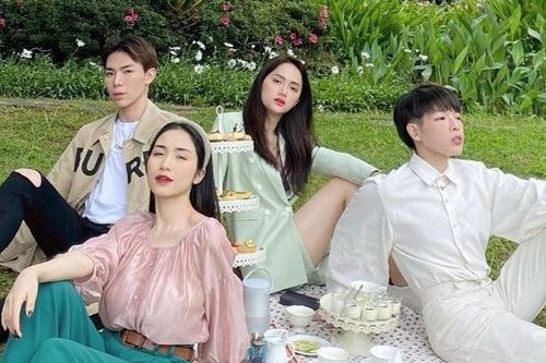 Hương Giang và hội bạn thân mặc gì khi đi cùng nhau?