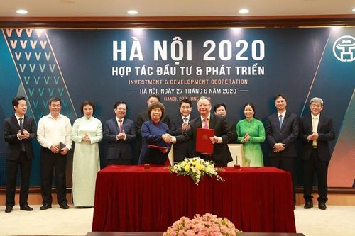 Hà Nội trao biên bản ghi nhớ đầu tư Khu nông nghiệp ứng dụng công nghệ cao TH Hà Nội