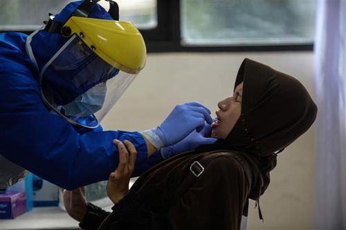 Dịch COVID-19 tại ASEAN hết 26/6: Indonesia, Philippines 'nóng' với trên 1.000 ca nhiễm mới