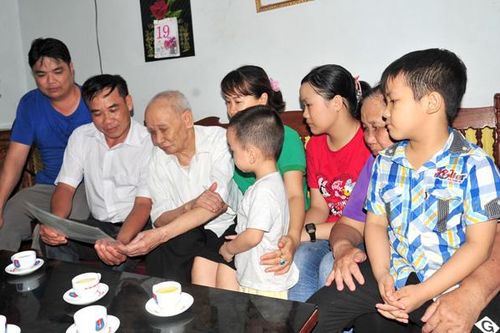 Đầm ấm gia đình nhiều thế hệ