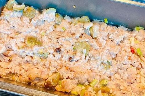 Sấu đang sẵn mà chỉ mỗi nấu canh cũng phí, mạnh dạn kết đôi cùng thịt lợn theo cách này đảm bảo cả nồi cơm cũng 'đánh bay'