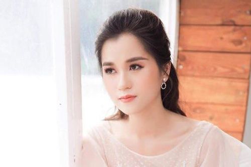 Bị fan cuồng 'tặng quà' theo cách bất lịch sự, Lâm Vỹ Dạ không nén nổi giận dữ