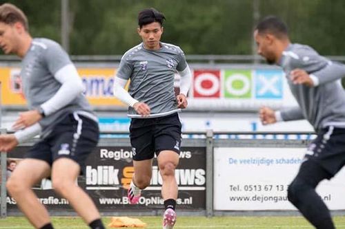 Heerenveen chỉ giữ Văn Hậu nếu được tài trợ trả lương