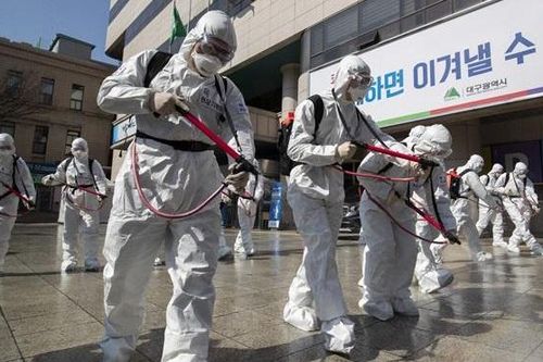 Dịch COVID-19: Hàn Quốc cho phép các sân vận động mở cửa trở lại - Số ca mắc mới tại thủ đô Tokyo của Nhật Bản tiếp tục tăng cao