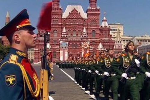 Tại sao Nga 'đánh bại' Covid-19' để tổ chức thành công lễ duyệt binh Ngày Chiến thắng?