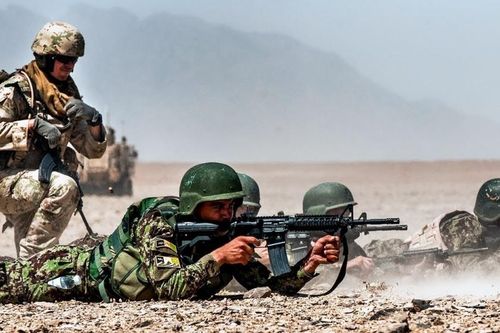 Bị Taliban tấn công, quân đội Afghanistan giáng trả đòn mạnh mẽ