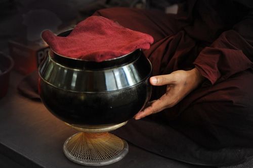 Bí ẩn tài sản thiêng liêng của người xuất gia