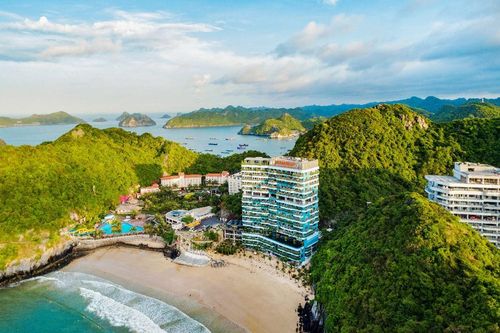 Tưng bừng Flamingo Cát Bà Beach Resort ngày đầu đón khách