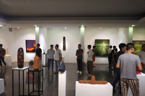 Cá tính nghệ sĩ trẻ 3 miền
