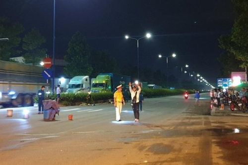 Đôi nam nữ chết thảm vào rạng sáng sau va chạm giao thông
