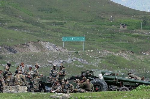 Ứng phó với Trung Quốc , Ấn Độ triển khai thêm vũ khí