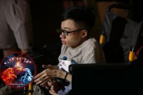 Nể phục nghị lực và đam mê của thí sinh khiếm khuyết hòa vào biển người casting King Of Rap 2020