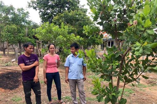 Xây dựng làng nông thôn mới trên biên giới Chư Prông